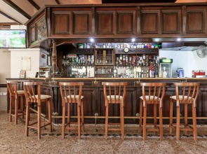 Отель The Ship Inn