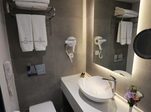 Nova Plaza Orion Hotel