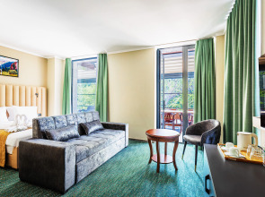 Отель River Inn