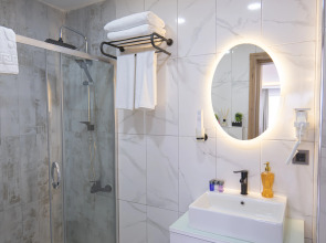 Отель Galata Greenland