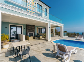 Lyupiko Guest house