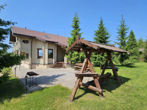 Kottedzh S Balkonom Private house
