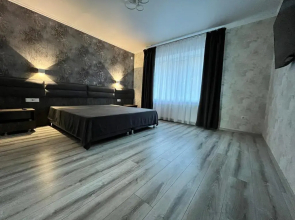 Black Pearl Chernaya Zhemchuzhina Hotel