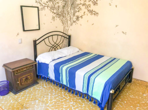 Los Nardos Hostel by Rotamundos Hotel