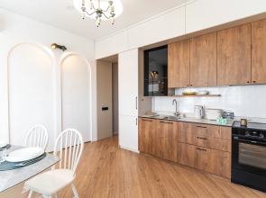 Апартаменты трехкомнатные с панорамным видом на город и море в центре Новороссийска от LetoApart