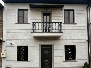 New 3 Bedroom House Each Room Rentable Separately Private House