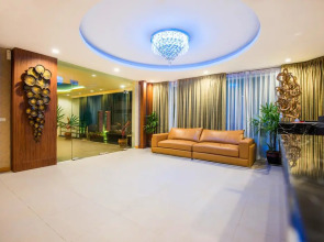 Отель Clarion Patong Beach