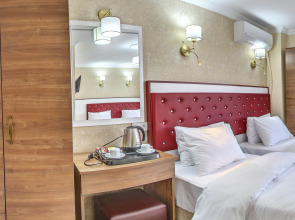 Отель Cihangir Palace