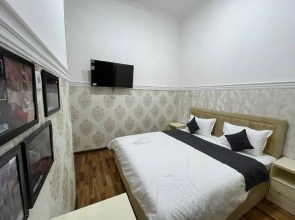 Отель HOME ALONE