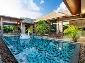 3BR Modern Villa - Pool NaiHarn Rawai Villa