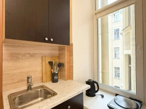 Апартаменты Уютная Студия на Кирочной Гости Дома