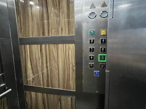 Отель Moon Blue