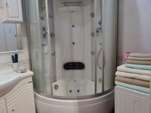 Квартира в деловом центре Тюмени на 50 лет Октября