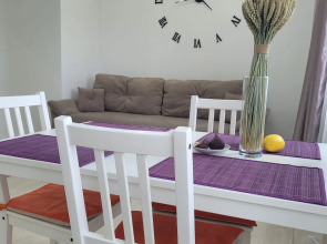 Квартира трехкомнатные Be Home на Седова