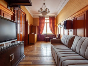 Апартаменты  Роскошные с Балконом и Видом на Кремль