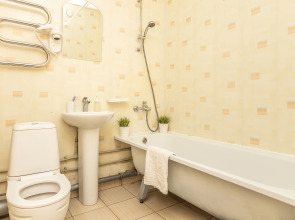 Апартаменты HomeHotel Карла Маркса 49