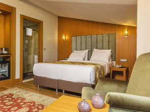 Отель Acra Special Class