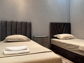 Отель Ревивал