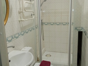 Меблированные комнаты  Be My Guest