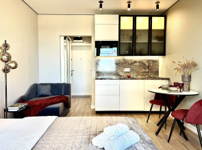 Квартира Люкс Студия в ЖК Бизнес-Класса и Дизайнерским Ремонтом