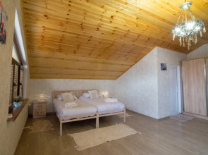 Andro House Guest House