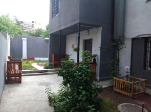 Apri Hostel