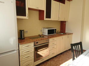 Апартаменты рядом центр Кругозор