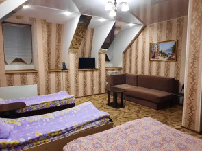 Хостел House New