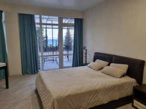 Lavanda Aparments. Studio with terrace and sea view.