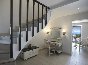Отель Creta Maris