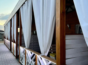 Белый песок