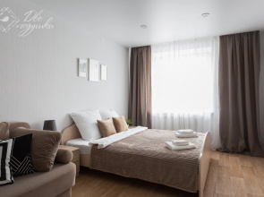 Dve Podushki Na Proletarskoj 74 Flat