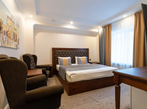 Отель Фараон