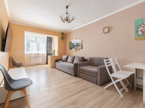 Квартира уютная на Велинградской 21