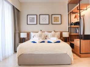 Апартаменты Lakeside Residences by NLA