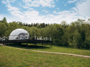 Частный дом на берегу Ладожского озера