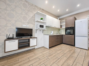 Апартаменты Евротрёхкомнатные Stepanenkov на Зыряновской 55