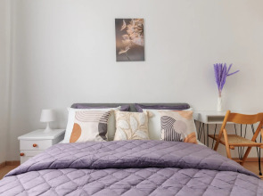 Апартаменты у Дворцовой площади DereMRents ДереМРентс