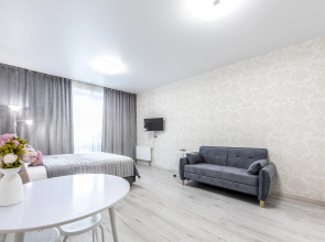 ДомТут - Апартаменты у Набережной и Аквапарка