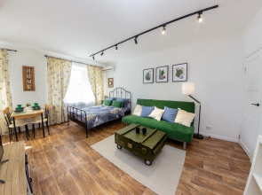 Odnushka S Dizaynerskim Remontom Flat