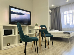 Sovremennaya V Tsentre Flat
