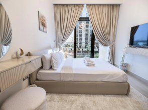 Elite LUX Holiday Homes -Upscale Studio in Azizi Riviera Prime Location Dubai Apartments