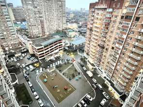 Квартира Светлая евродвушка комфорт-класса в центре Краснодара, ЖК Аврора, панорамный вид с 16 этажа