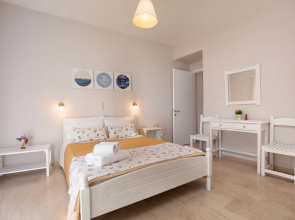 Bella Vista Beach Hotel And Studios- Corfu Benitses Hotel