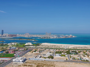 Отель La Suite Dubai Hotel & Apartments