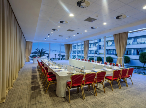 Acapulco Resort Convention SPA Hotel