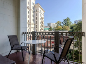 Апартаменты Стандартные с 3 спальнями и Балконом