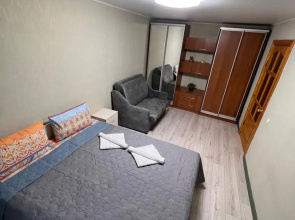 Na ulitse Zosimovskoy 83 Flat