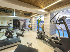 Отель Yasmak Sultan