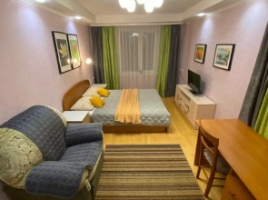 Apartamenty s 1 Komnatoj s Krasivym Remontom i Vidom na Gorod (KVARTIRA51)